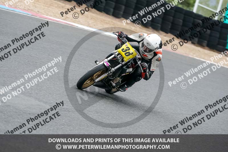 enduro digital images;event digital images;eventdigitalimages;mallory park;mallory park photographs;mallory park trackday;mallory park trackday photographs;no limits trackdays;peter wileman photography;racing digital images;trackday digital images;trackday photos
